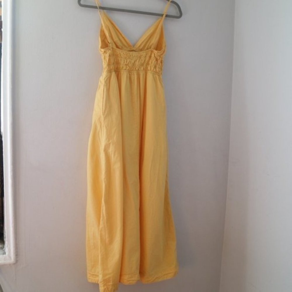NWOT Fashion Nova V Neck Yellow Juno Maxi Dress Size Medium Cocktail Party - Picture 10 of 11